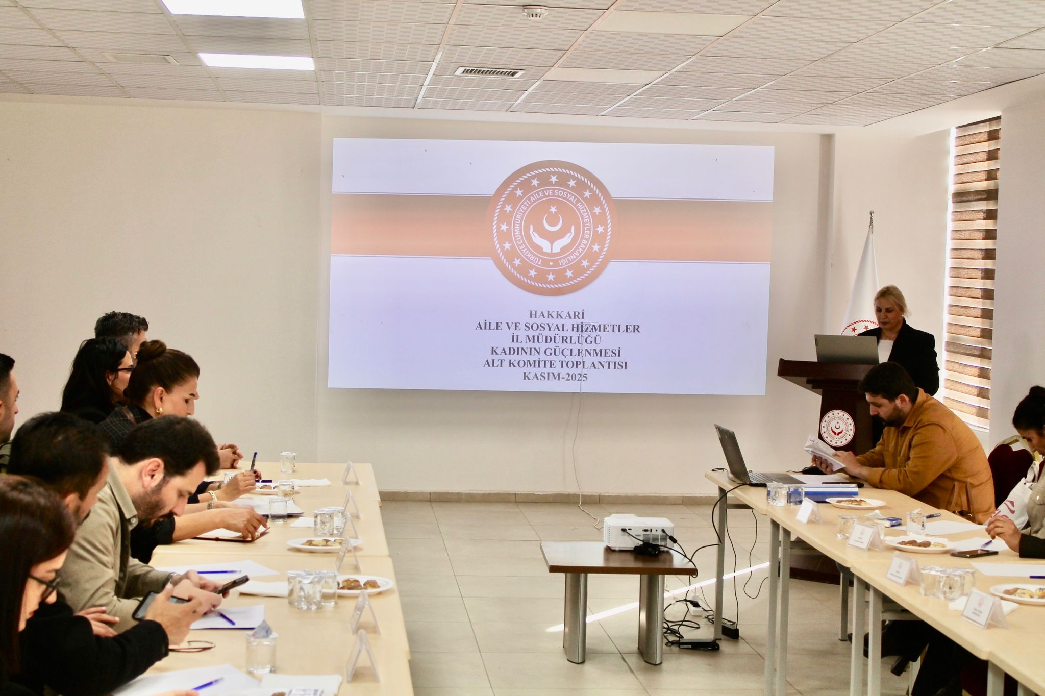 Hakkari’de Kadının Güçlenmesi Alt Komite Toplantısı Gerçekleştirildi